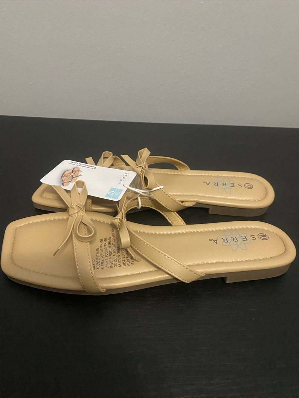 Sandals - Picture 3 of 10